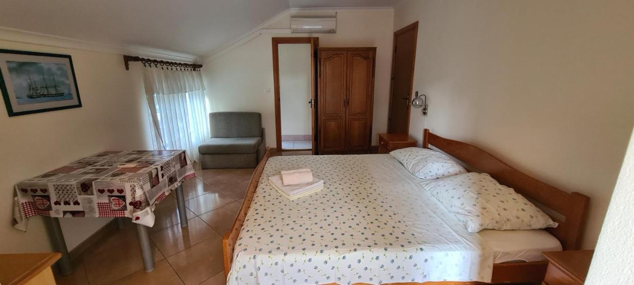 Apartments By The Sea Orebic, Peljesac - 16648 Екстер'єр фото